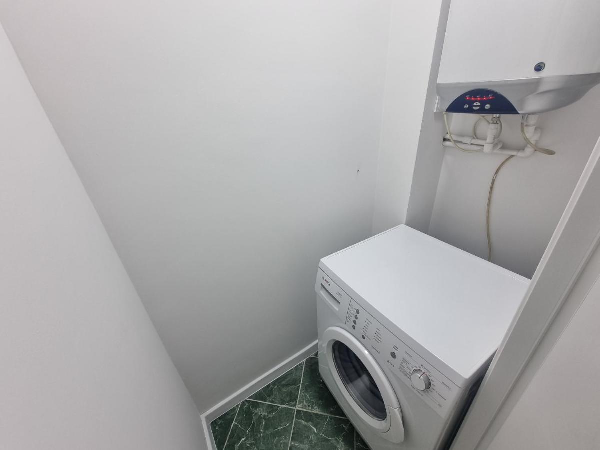 Negruzzi Bd, One Bedroom Apartment キシナウ エクステリア 写真